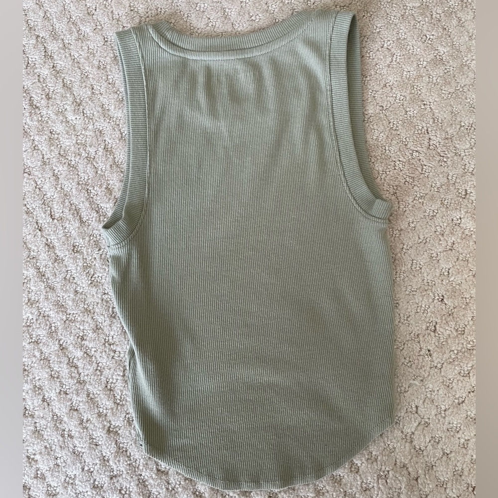 AE Bundle Cinched Front Flutter Sleeve & Ribbed Tank Crop Tops Sage Green XS - Picture 10 of 12